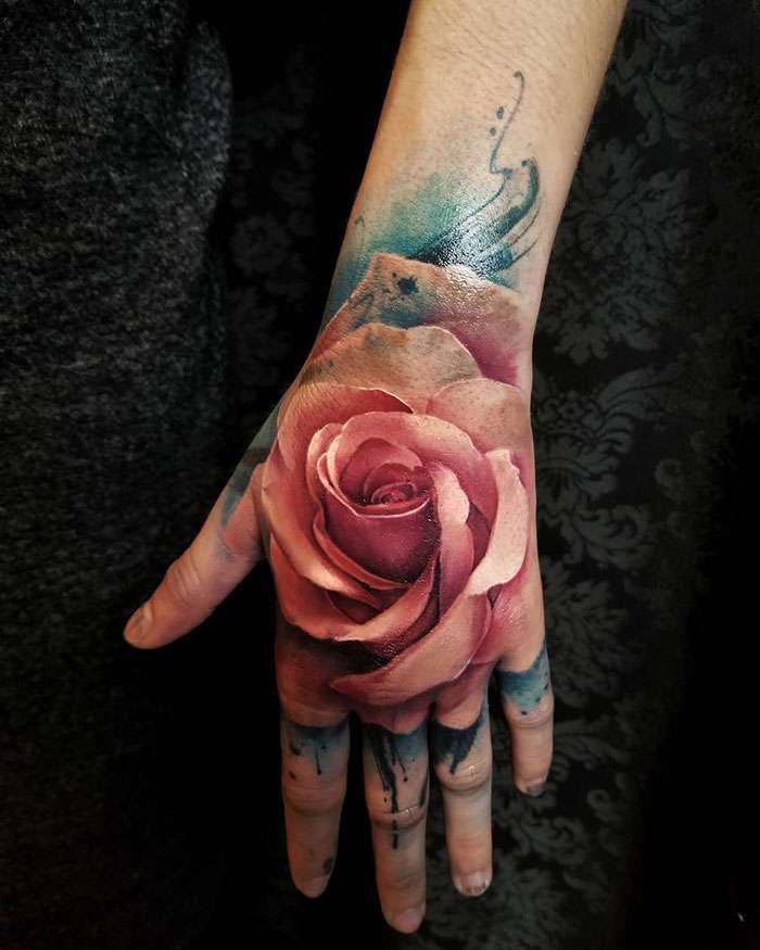 Tatuajes 3D: rosa