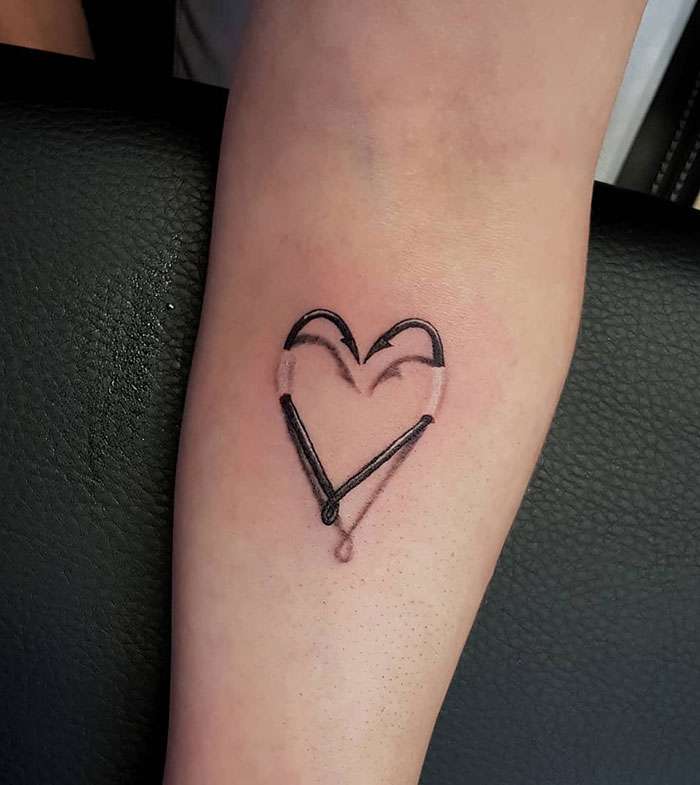 Tatuajes 3D: anzuelos en forma de corazón