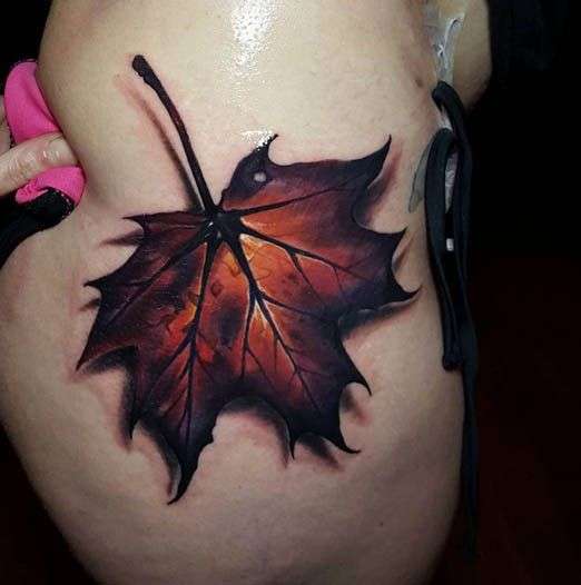 Tatuajes 3D: hoja de otoño