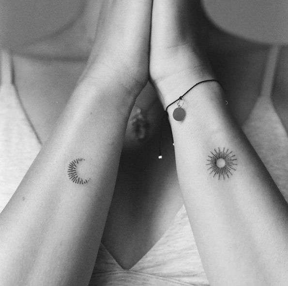 Tatuajes minimalistas: sol y luna